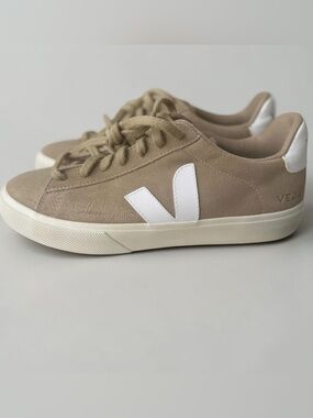VEJA Men's Campo Low Top Leather Sneakers - Color Campo - NWOB